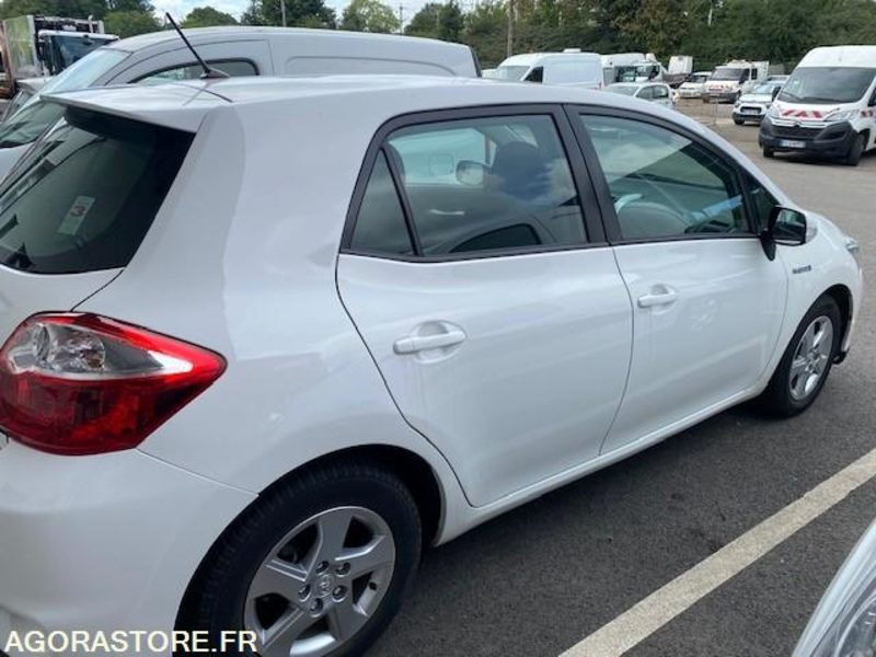 TOYOTA AURIS HYBRIDE ESSENCE (PAR1405) - Autovettura: foto 1 TOYOTA AURIS HYBRIDE ESSENCE (PAR1405) - Autovettura: foto 1