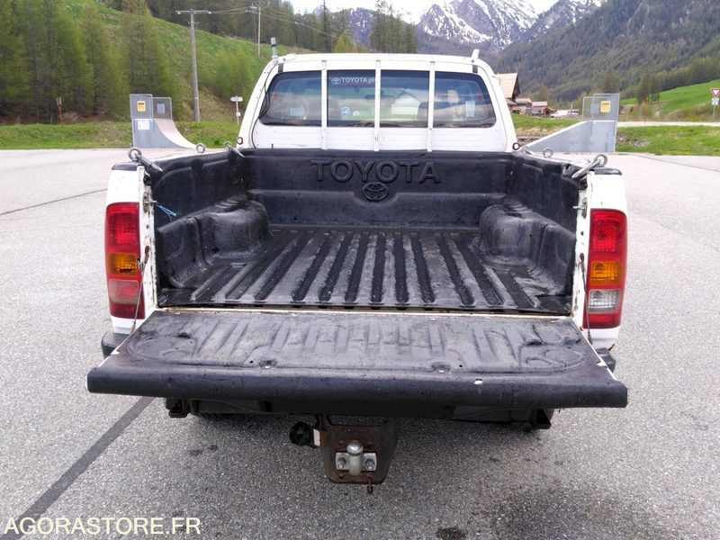 TOYOTA HILUX - Furgone ribaltabile: foto 3 TOYOTA HILUX - Furgone ribaltabile: foto 3