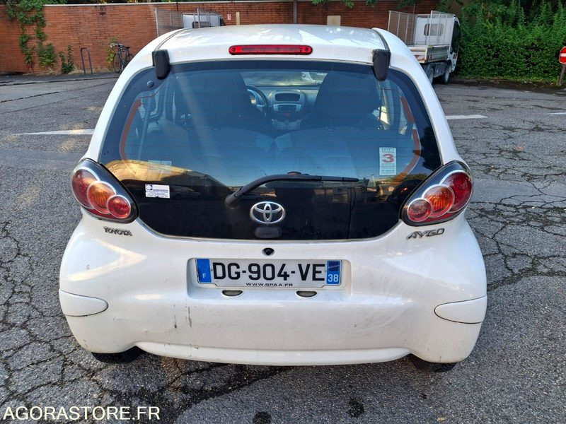 Toyota AYGO 115578kms - 2014 - Autovettura: foto 3 Toyota AYGO 115578kms - 2014 - Autovettura: foto 3