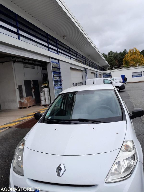 Très belle Renault Clio 2010 Essence/GPL - Autovettura: foto 1 Très belle Renault Clio 2010 Essence/GPL - Autovettura: foto 1