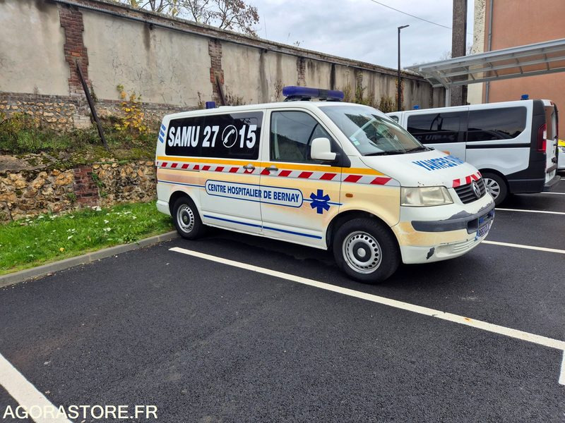 VW TRANSPORTER INTERVENTION SMUR - Furgone chiuso: foto 2 VW TRANSPORTER INTERVENTION SMUR - Furgone chiuso: foto 2