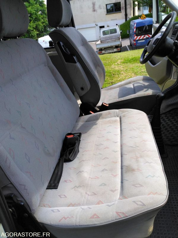Volkswagen combi transporteur en l'état - Minibus, Pulmino: foto 5 Volkswagen combi transporteur en l'état - Minibus, Pulmino: foto 5
