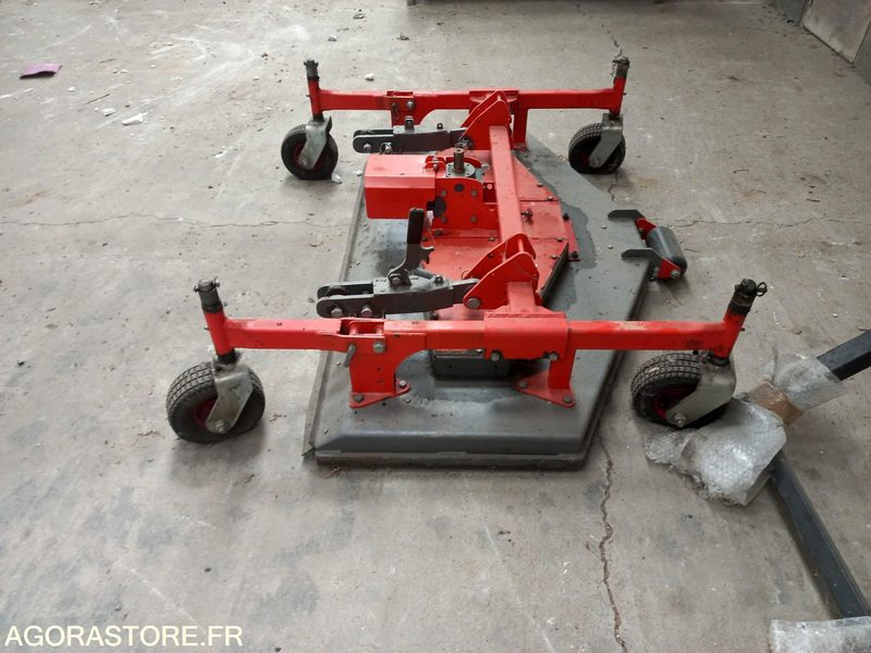 Coupe de tondeuse mulchng Morgneux TMC 150 fixation Kubota - Tagliaerba: foto 2 Coupe de tondeuse mulchng Morgneux TMC 150 fixation Kubota - Tagliaerba: foto 2