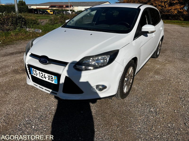 Ford focus 1lecoboost 2013 149000km - Station wagon: foto 2 Ford focus 1lecoboost 2013 149000km - Station wagon: foto 2