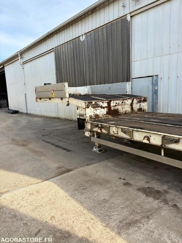 Porte engins ROBUSTE KAISER - 2010 - plancher neuf - Rimorchio pianale ribassato: foto 2 Porte engins ROBUSTE KAISER - 2010 - plancher neuf - Rimorchio pianale ribassato: foto 2