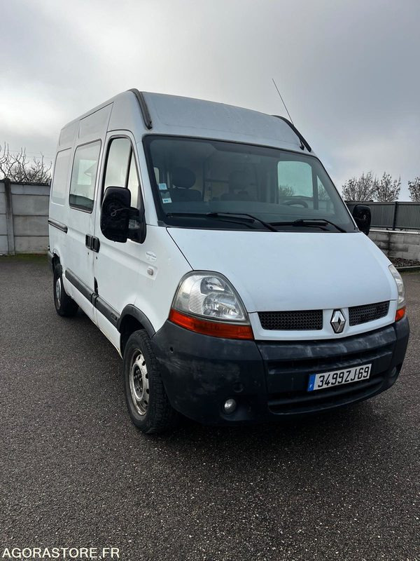 Renault master 2.5 dci 2004 251000km - Furgone chiuso: foto 1 Renault master 2.5 dci 2004 251000km - Furgone chiuso: foto 1