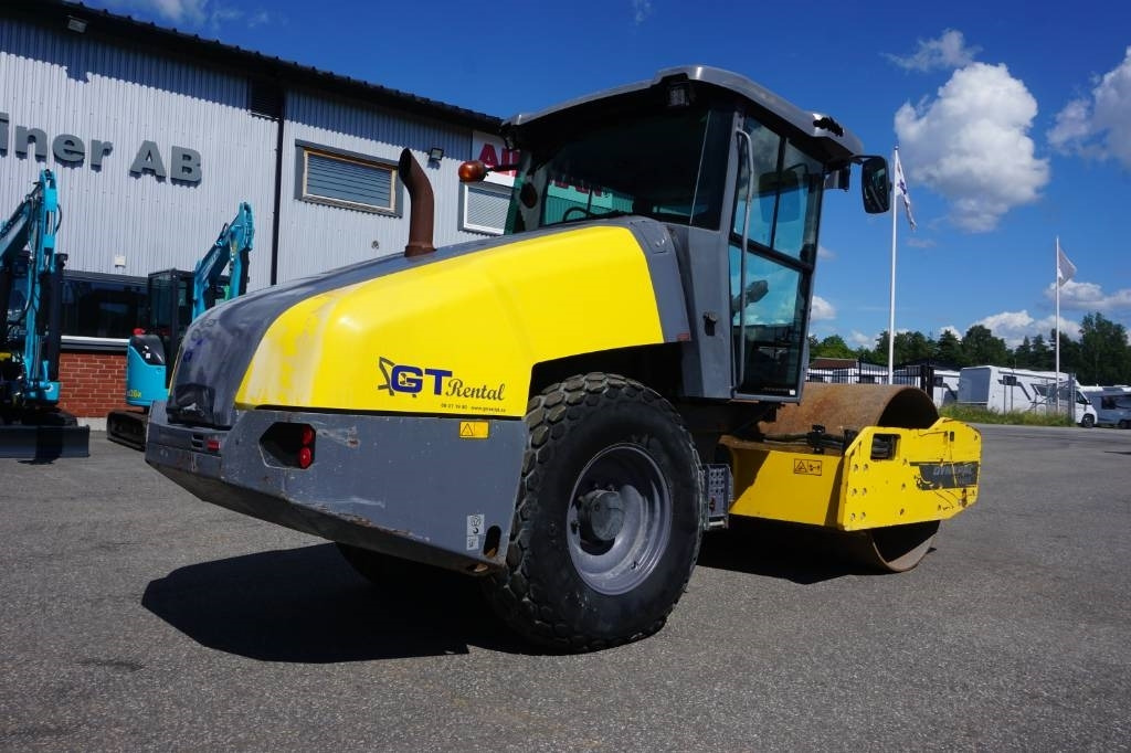 Atlas Copco Dynapac CA 1500 - Rullo compattatore/ Rullo compressore: foto 4 Atlas Copco Dynapac CA 1500 - Rullo compattatore/ Rullo compressore: foto 4