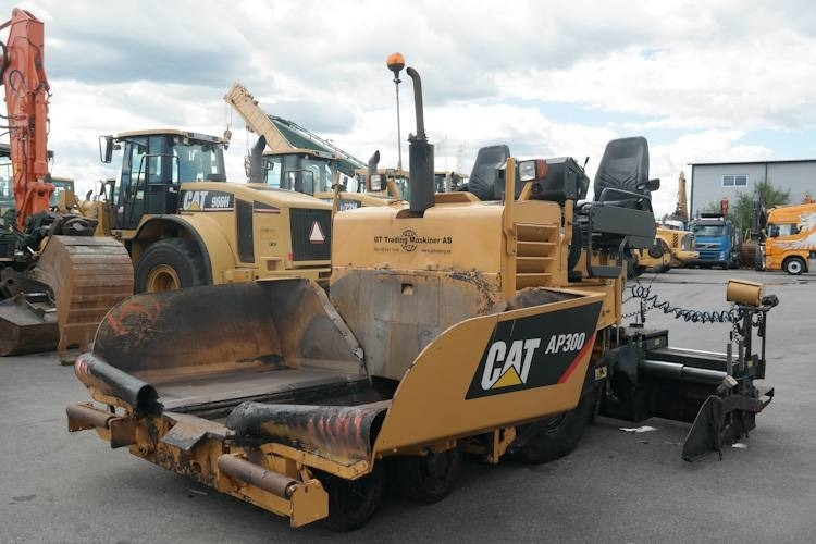 CAT AP 300 - Finitrice: foto 3 CAT AP 300 - Finitrice: foto 3