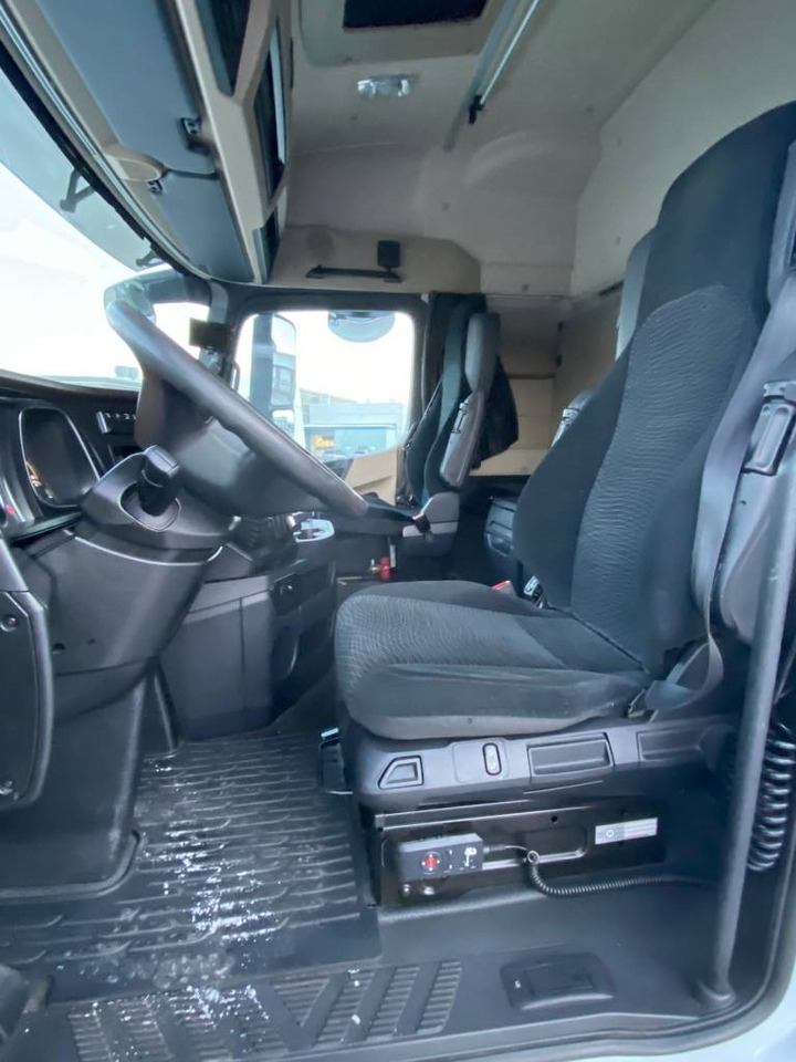 Trattore stradale Mercedes-Benz Actros 2658: foto 15