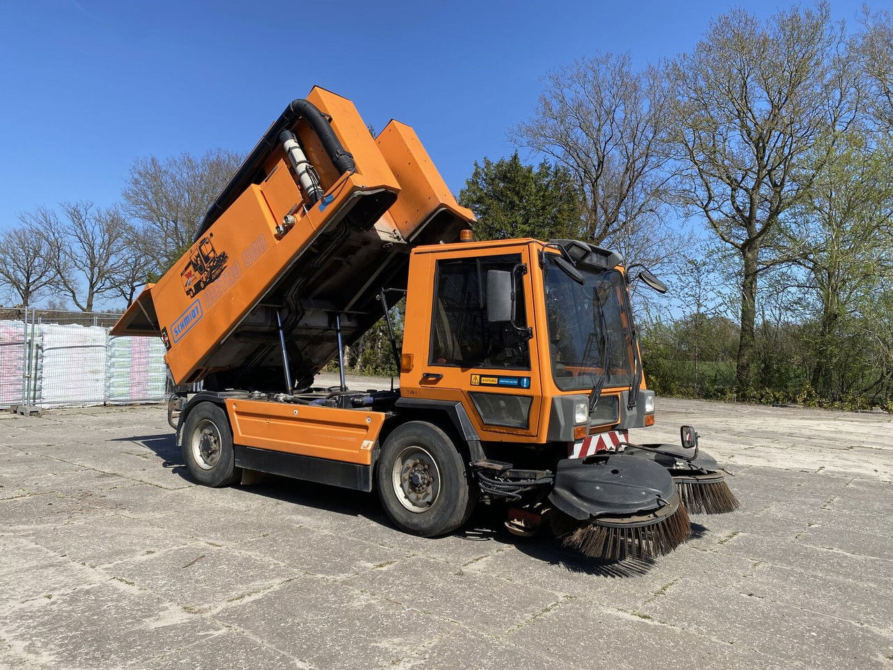 Spazzatrice stradale Schmidt Metro 500 4x2: foto 16 Spazzatrice stradale Schmidt Metro 500 4x2: foto 16