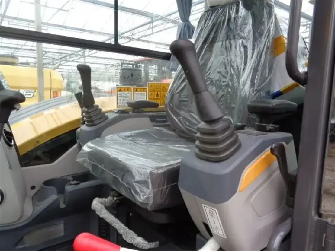 XCMG XE55GA - Escavatore cingolato: foto 5 XCMG XE55GA - Escavatore cingolato: foto 5