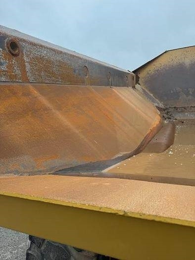 Dumper articolato CAT 730: foto 8