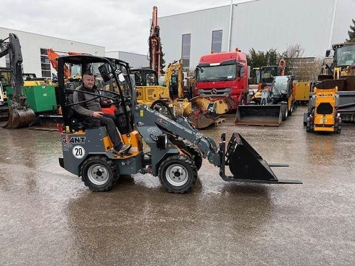 GiANT G1100  - Pala gommata: foto 5 GiANT G1100  - Pala gommata: foto 5