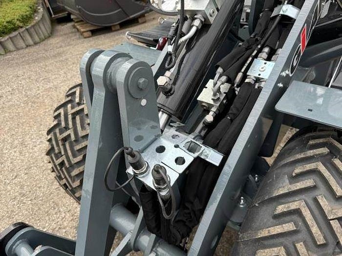 GiANT G2700 X-TRA HD Y  - Pala gommata: foto 5 GiANT G2700 X-TRA HD Y  - Pala gommata: foto 5