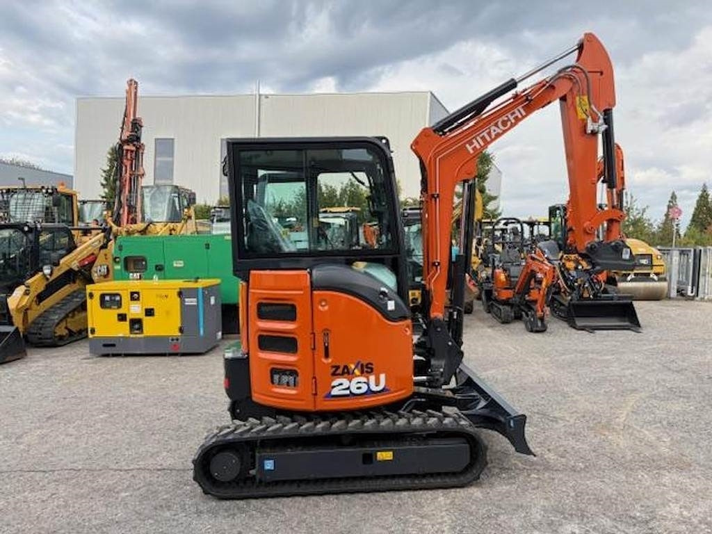Hitachi ZX26 U-6 - Miniescavatore: foto 1 Hitachi ZX26 U-6 - Miniescavatore: foto 1
