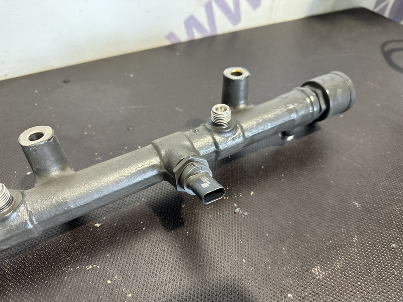 DAF fuel rail - Sistema di alimentazione per Camion: foto 3 DAF fuel rail - Sistema di alimentazione per Camion: foto 3