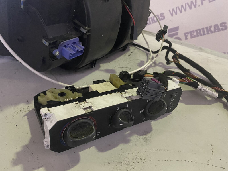 Iveco STRALIS - Riscaldamento/ Ventilazione per Camion: foto 3 Iveco STRALIS - Riscaldamento/ Ventilazione per Camion: foto 3