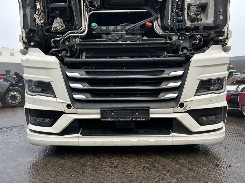 MAN complete bumper - Paraurto per Camion: foto 1 MAN complete bumper - Paraurto per Camion: foto 1