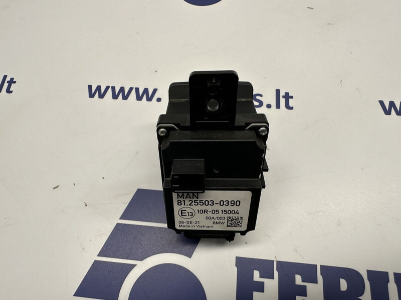 MAN parking brake switch - Cruscotto per Camion: foto 2 MAN parking brake switch - Cruscotto per Camion: foto 2