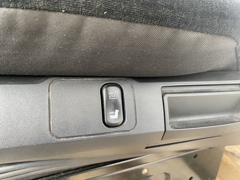 Mercedes-Benz MP4 actros - Sedile per Camion: foto 3 Mercedes-Benz MP4 actros - Sedile per Camion: foto 3