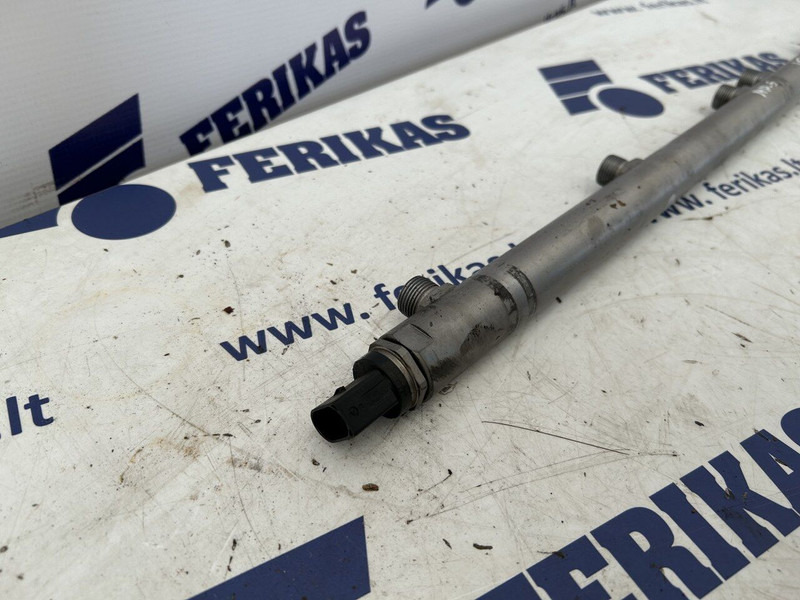 Mercedes-Benz fuel rail - Sistema di alimentazione per Camion: foto 2 Mercedes-Benz fuel rail - Sistema di alimentazione per Camion: foto 2