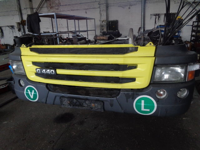 Scania Full complete lower bumper with brackets - Paraurto per Camion: foto 1 Scania Full complete lower bumper with brackets - Paraurto per Camion: foto 1