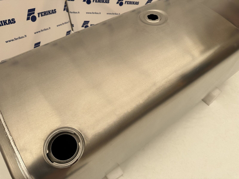 Volvo - Serbatoio carburante per Camion: foto 4 Volvo - Serbatoio carburante per Camion: foto 4