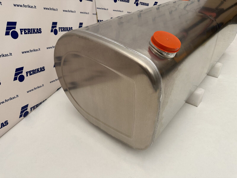 Volvo - Serbatoio carburante per Camion: foto 3 Volvo - Serbatoio carburante per Camion: foto 3