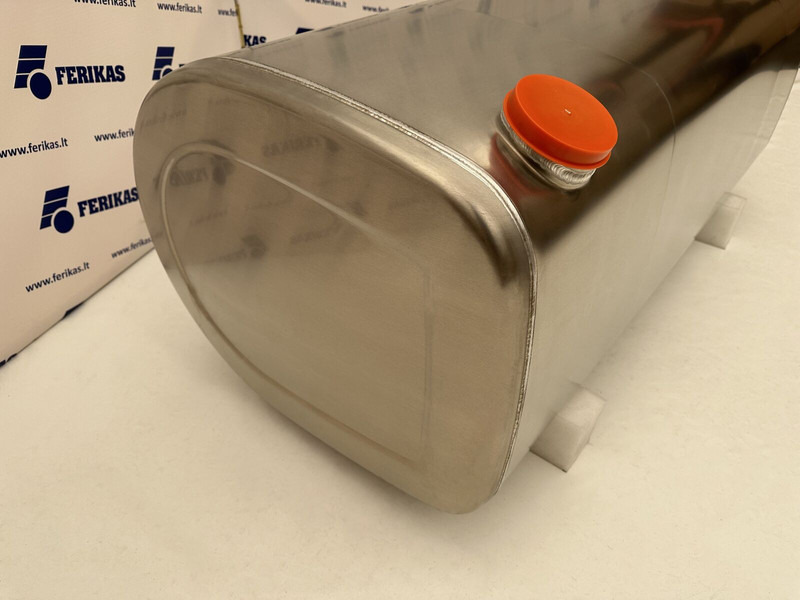 Volvo - Serbatoio carburante per Camion: foto 3 Volvo - Serbatoio carburante per Camion: foto 3