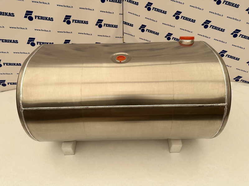 Volvo New aluminum fuel 530L - Serbatoio carburante per Camion: foto 5 Volvo New aluminum fuel 530L - Serbatoio carburante per Camion: foto 5
