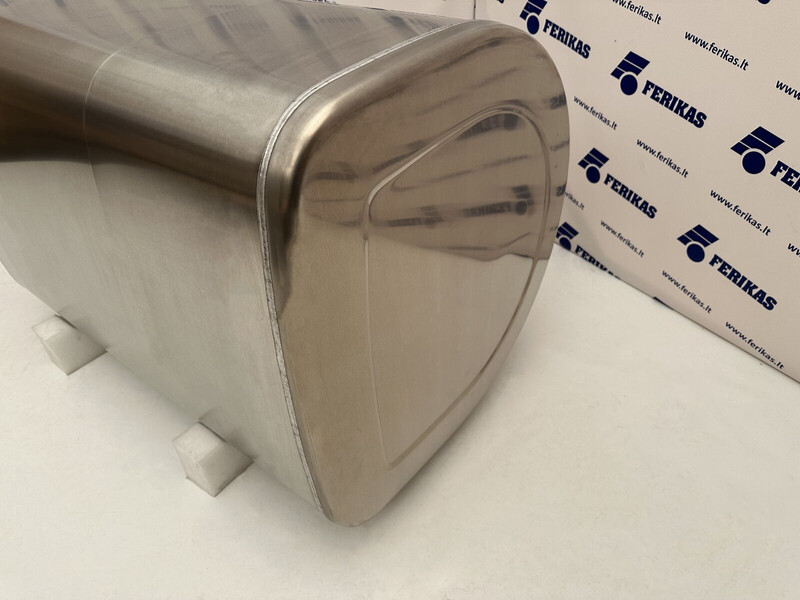 Volvo New aluminum fuel tank 450L - Serbatoio carburante per Camion: foto 3 Volvo New aluminum fuel tank 450L - Serbatoio carburante per Camion: foto 3