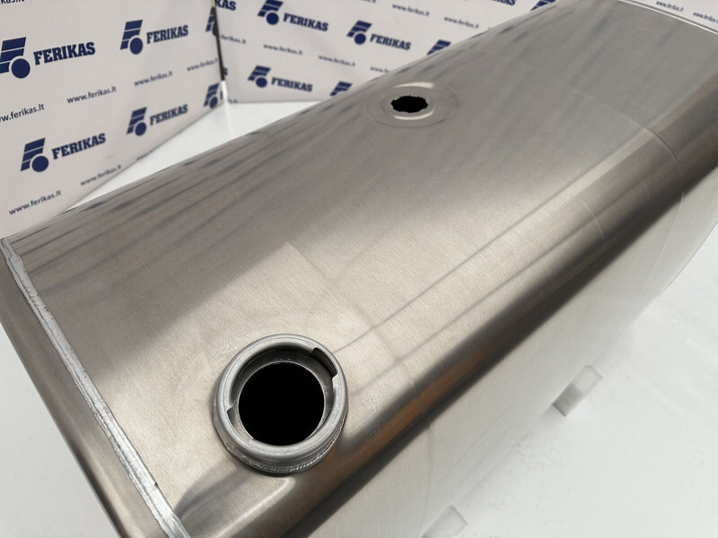 Volvo New aluminum fuel tank 490L - Serbatoio carburante per Camion: foto 4 Volvo New aluminum fuel tank 490L - Serbatoio carburante per Camion: foto 4
