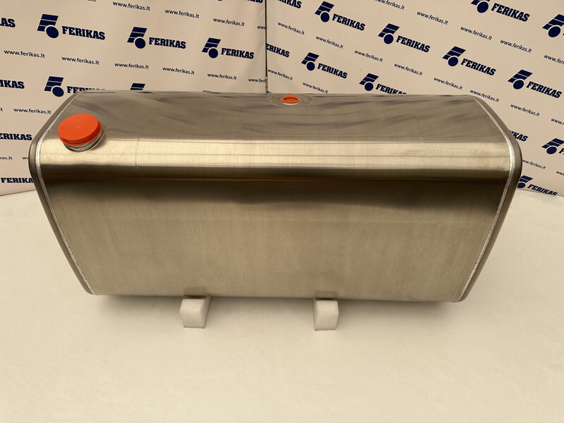 Volvo New aluminum fuel tank 570L - Serbatoio carburante per Camion: foto 1 Volvo New aluminum fuel tank 570L - Serbatoio carburante per Camion: foto 1