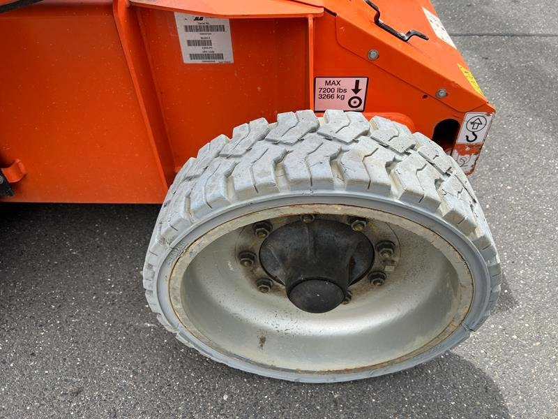 Piattaforma articolata JLG E400AJPN elektro 14m (1779): foto 18 Piattaforma articolata JLG E400AJPN elektro 14m (1779): foto 18