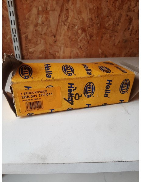 Hella  - Indicatore di direzione: foto 2 Hella  - Indicatore di direzione: foto 2