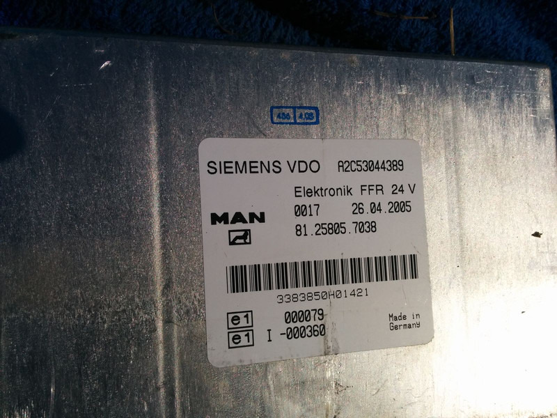 MAN VDO A2C53044389 . 81.25805.7038 .412.413.1.2. - ECU: foto 1 MAN VDO A2C53044389 . 81.25805.7038 .412.413.1.2. - ECU: foto 1