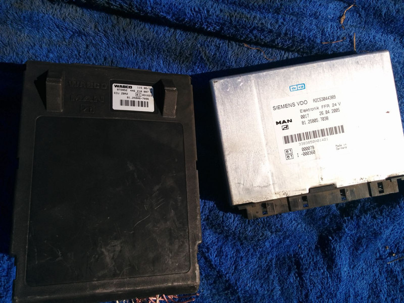 MAN WABCO ECU ZBR2 / 81.25806.7096. - ECU: foto 5 MAN WABCO ECU ZBR2 / 81.25806.7096. - ECU: foto 5