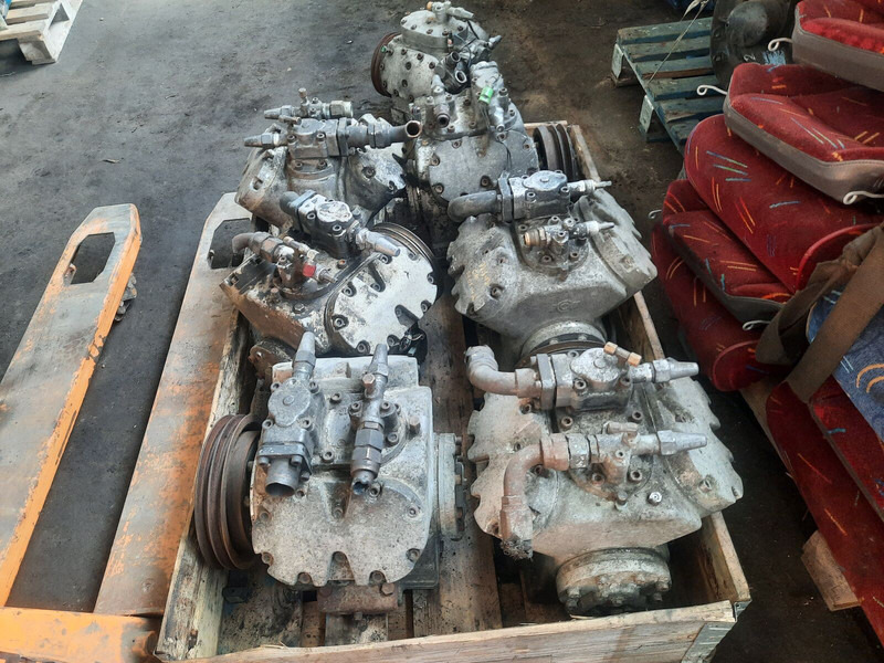 Mercedes-Benz 906 HFC 134A. FK40. FK-30. FK50 - Compressore A/C: foto 2 Mercedes-Benz 906 HFC 134A. FK40. FK-30. FK50 - Compressore A/C: foto 2