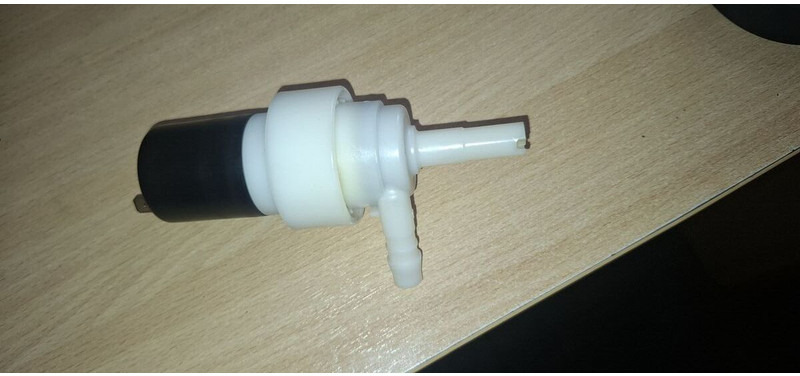 Hella 8TW 004 764-041 - Ricambi: foto 1 Hella 8TW 004 764-041 - Ricambi: foto 1