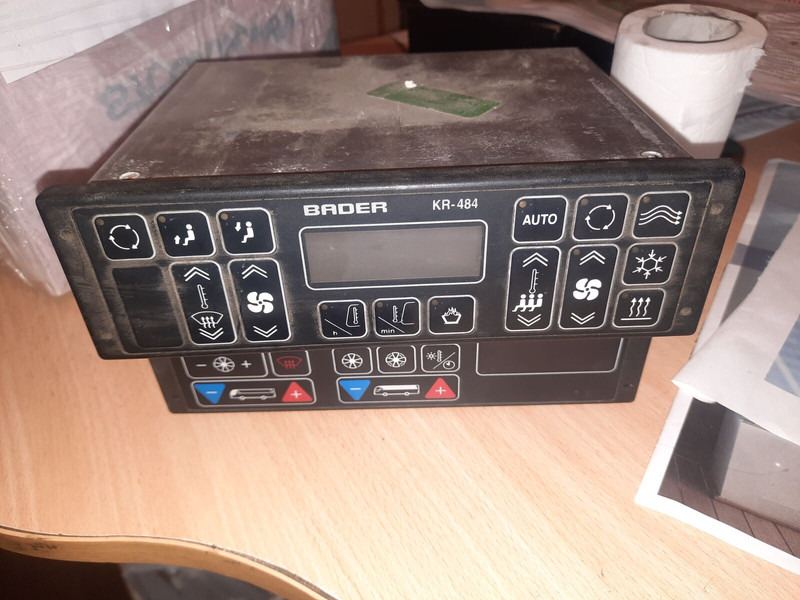 Neoplan Klimat kontrol RS232 BADER/ Clima Aire - Ricambi: foto 2 Neoplan Klimat kontrol RS232 BADER/ Clima Aire - Ricambi: foto 2