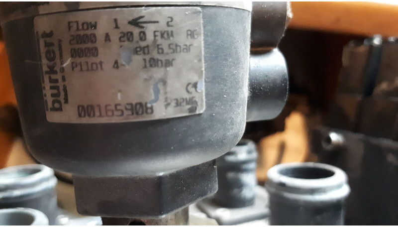 Scania B12 - Cavi/ Fili: foto 1 Scania B12 - Cavi/ Fili: foto 1