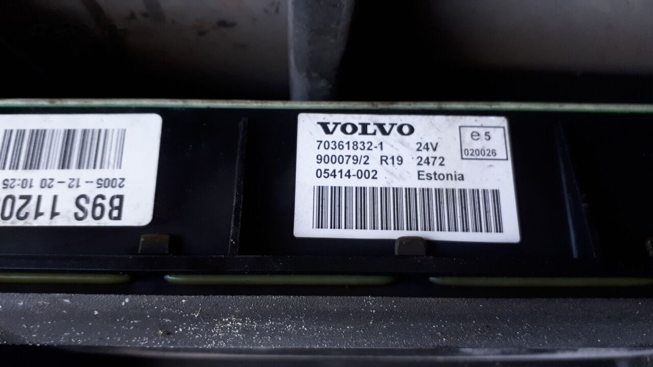 Cruscotto per Autobus Volvo 70361832-1 . 70361831. 70329201-2 .22205475-P03. 70392912-P01/   Volvo B7 . B9. B12 . FH. Scania: foto 9