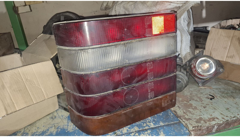 Volvo - Indicatore di direzione: foto 2 Volvo - Indicatore di direzione: foto 2