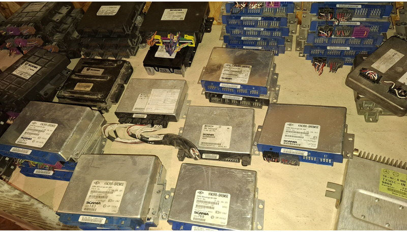 Volvo KNOR-BREMSE EBS 0486106063, 0486106028.\\\\ 0486106050 .\\ 063\\ - ECU: foto 1 Volvo KNOR-BREMSE EBS 0486106063, 0486106028.\\\\ 0486106050 .\\ 063\\ - ECU: foto 1