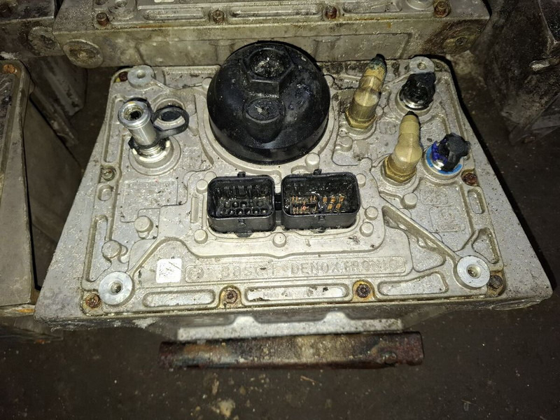 Volvo Помпа подкачки АБЛУ Б12 с подкачкой - Filtro carburante: foto 3 Volvo Помпа подкачки АБЛУ Б12 с подкачкой - Filtro carburante: foto 3