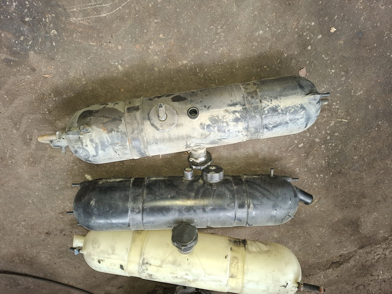 Volvo Scani - Serbatoio compensazione: foto 5 Volvo Scani - Serbatoio compensazione: foto 5