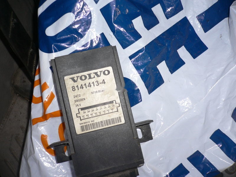 Volvo VDO 412.412/002/001 Volvo - ECU per Autobus: foto 3 Volvo VDO 412.412/002/001 Volvo - ECU per Autobus: foto 3