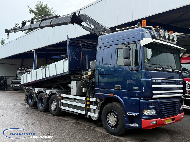 DAF XF 95.430 HIAB 330-5, 8x2 - Autocarro portacontainer/ Caisse interchangeable, Camion con gru: foto 1 DAF XF 95.430 HIAB 330-5, 8x2 - Autocarro portacontainer/ Caisse interchangeable, Camion con gru: foto 1