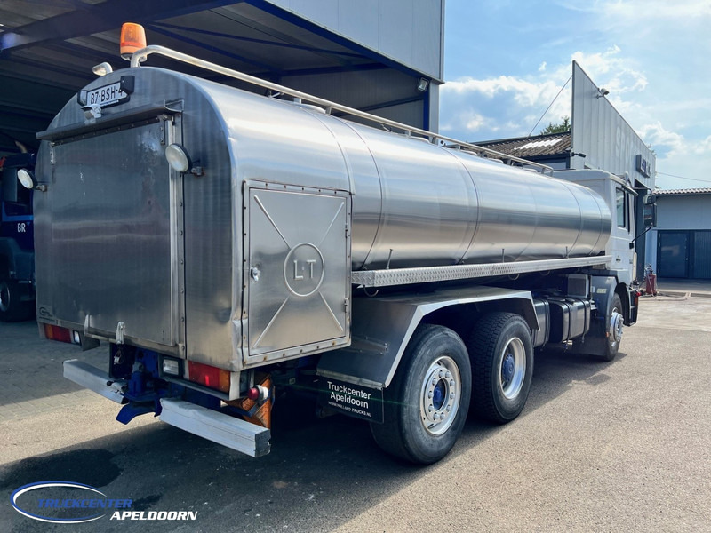 MAN 26.403 Manuel, Retarder, Reduction axle, 14250 liter - Camion cisterna: foto 2 MAN 26.403 Manuel, Retarder, Reduction axle, 14250 liter - Camion cisterna: foto 2