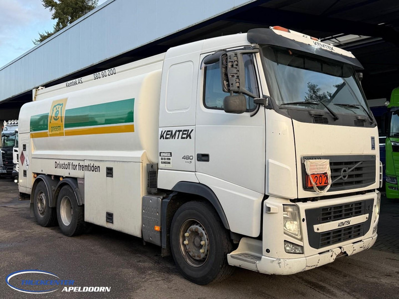 Volvo FH 480 18000 Liter ADR, 4 Compartimenten, Stuuras - Camion cisterna: foto 1 Volvo FH 480 18000 Liter ADR, 4 Compartimenten, Stuuras - Camion cisterna: foto 1